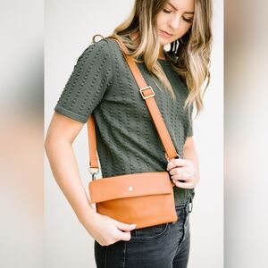Humble Hilo Crossbody Satchel Hip Pack Bag Tan Brown